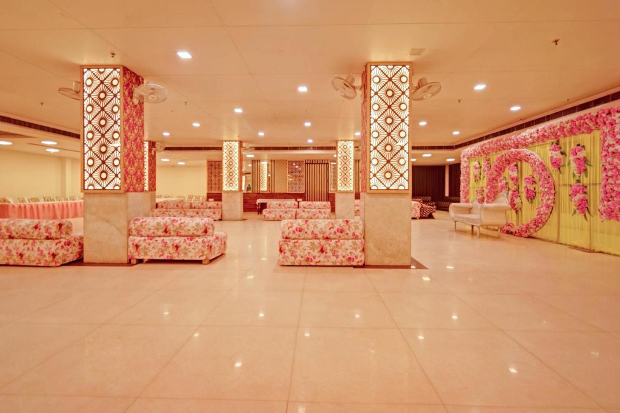 Townhouse 652 Hotel Royal Akshayam Jaipur Exteriör bild