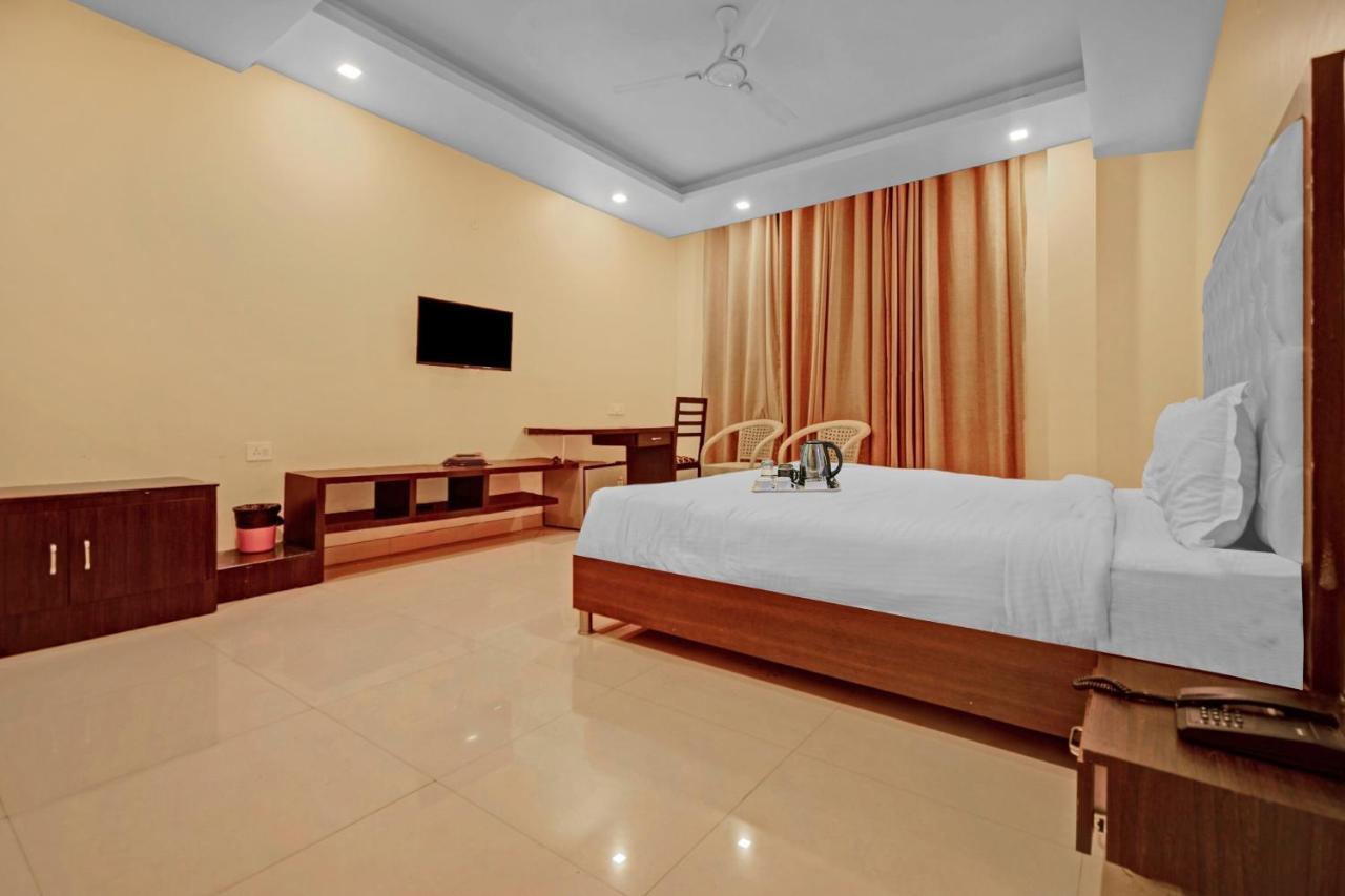 Townhouse 652 Hotel Royal Akshayam Jaipur Exteriör bild
